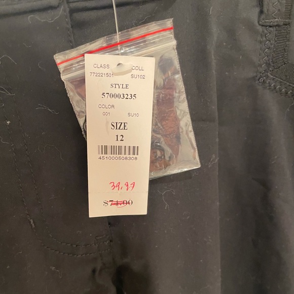 New - Picture 2 of 3